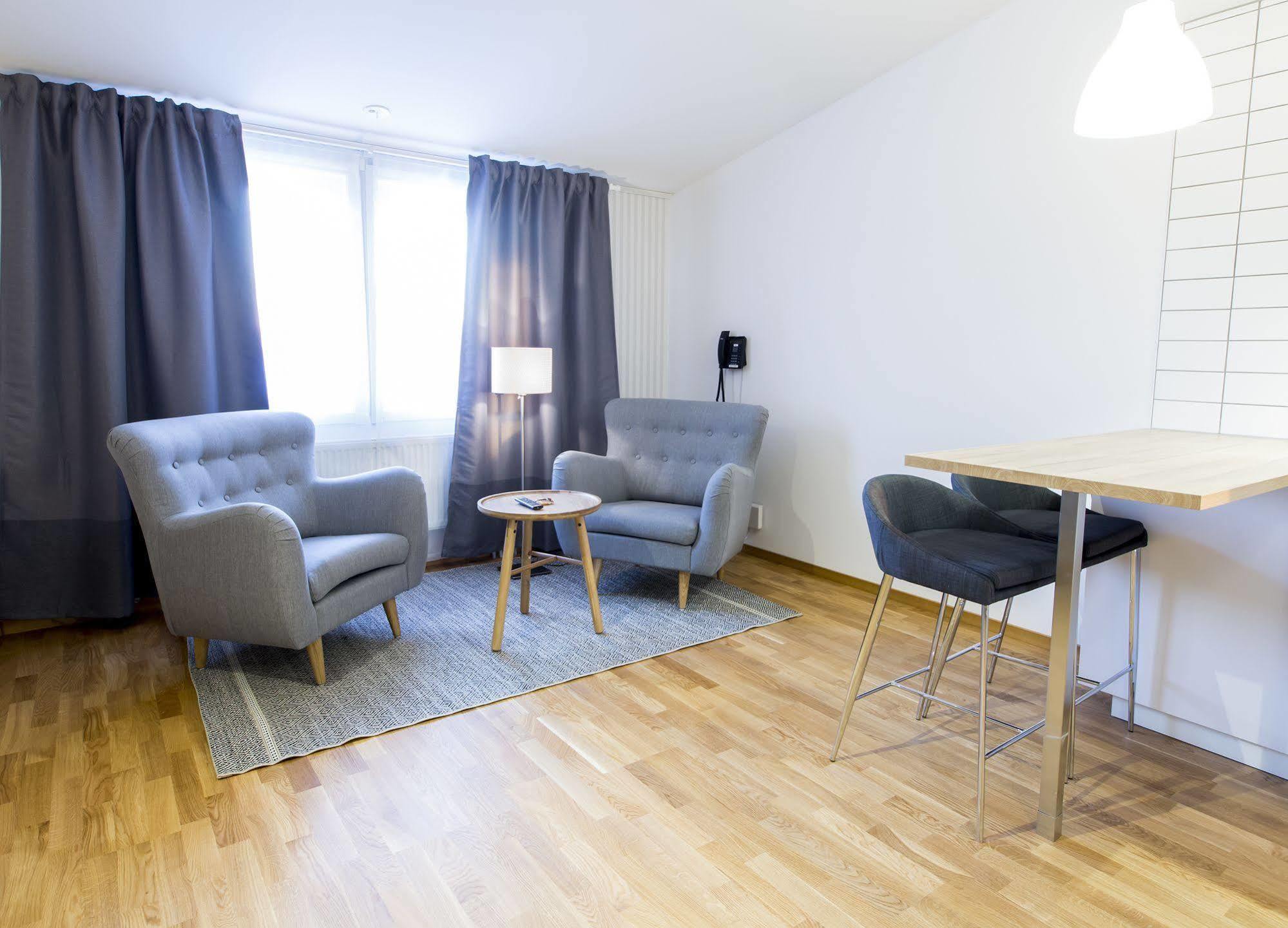 Simloc Hotel Drottninggatan Арьеплуг Экстерьер фото