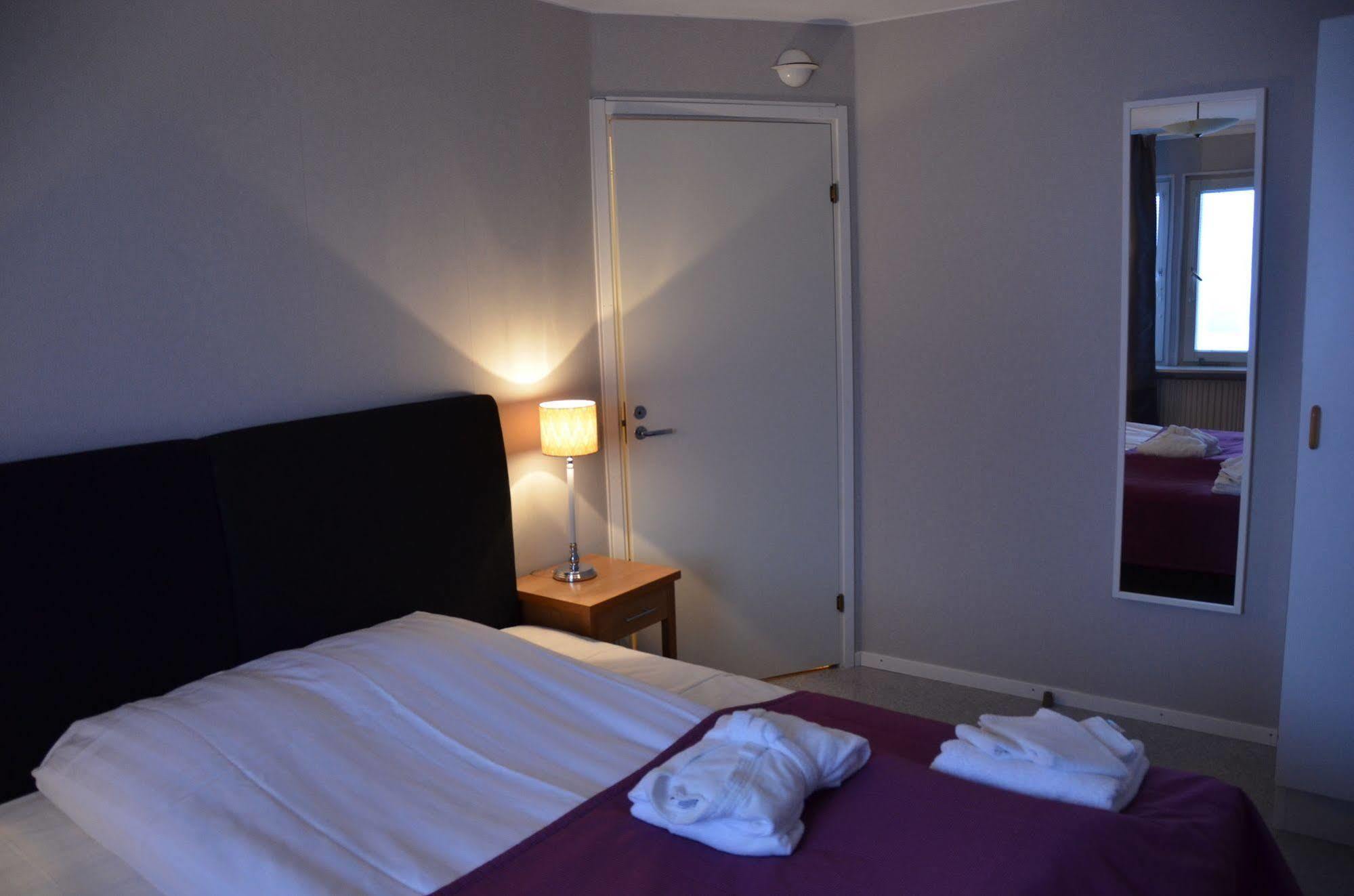 Simloc Hotel Drottninggatan Арьеплуг Экстерьер фото