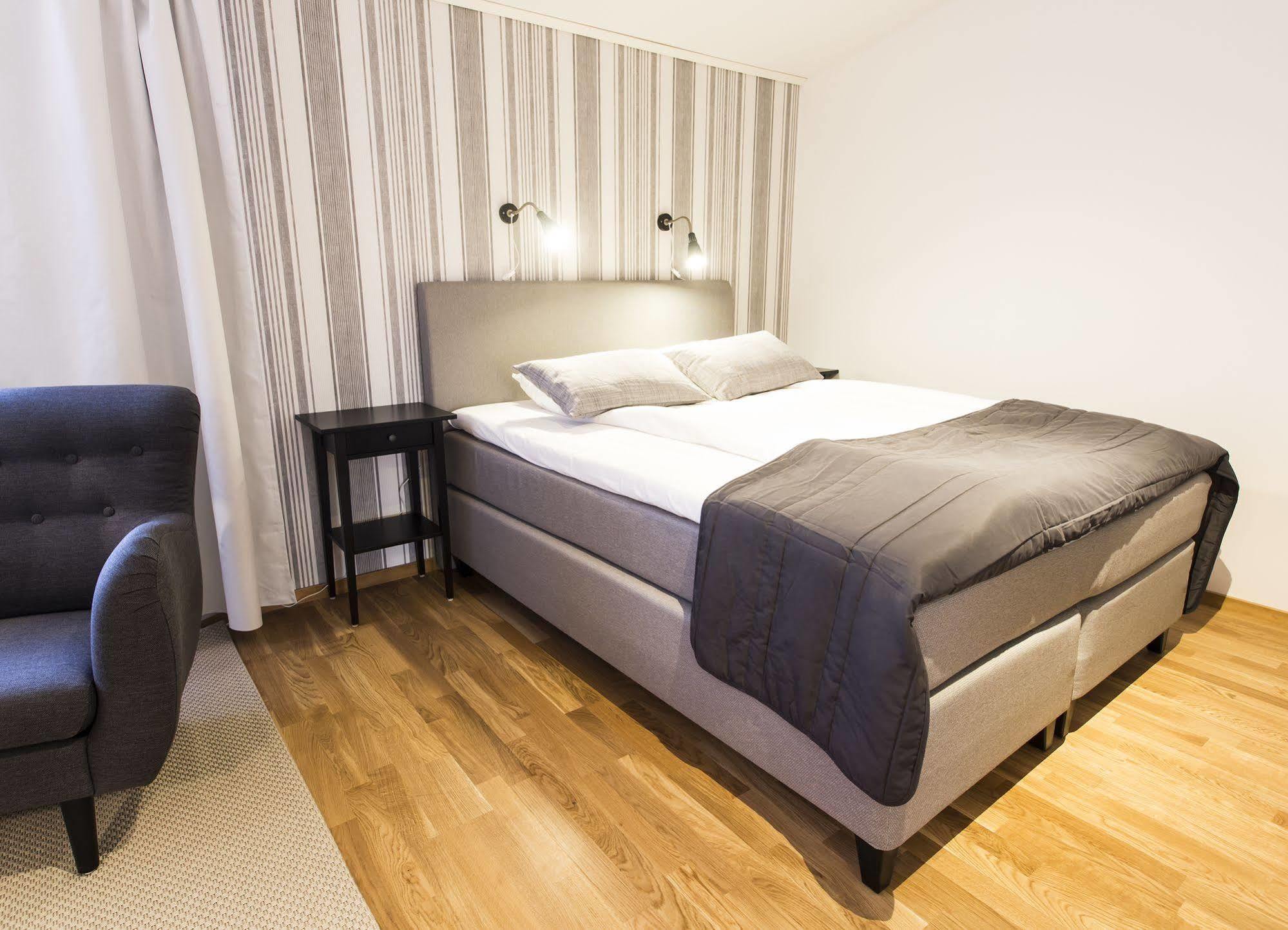 Simloc Hotel Drottninggatan Арьеплуг Экстерьер фото